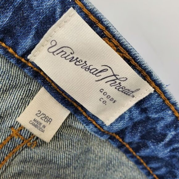 Universal Thread Vintage Midi Women's Raw Hem Denim Jean Shorts Size 2/26 - Picture 4 of 6